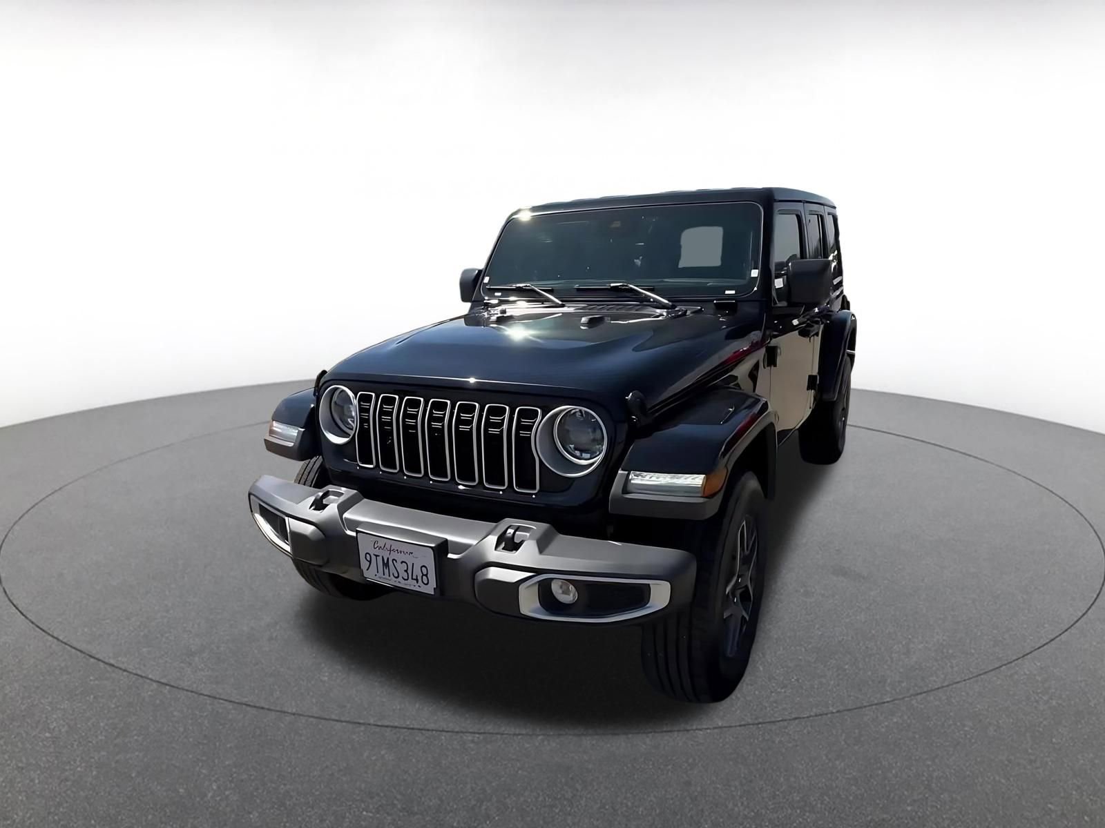 Used 2025 Jeep Wrangler Unlimited Sahara AWD/4WD image 7