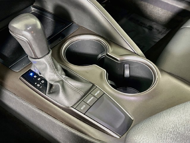 Used 2023 Toyota Camry SE FWD image 18