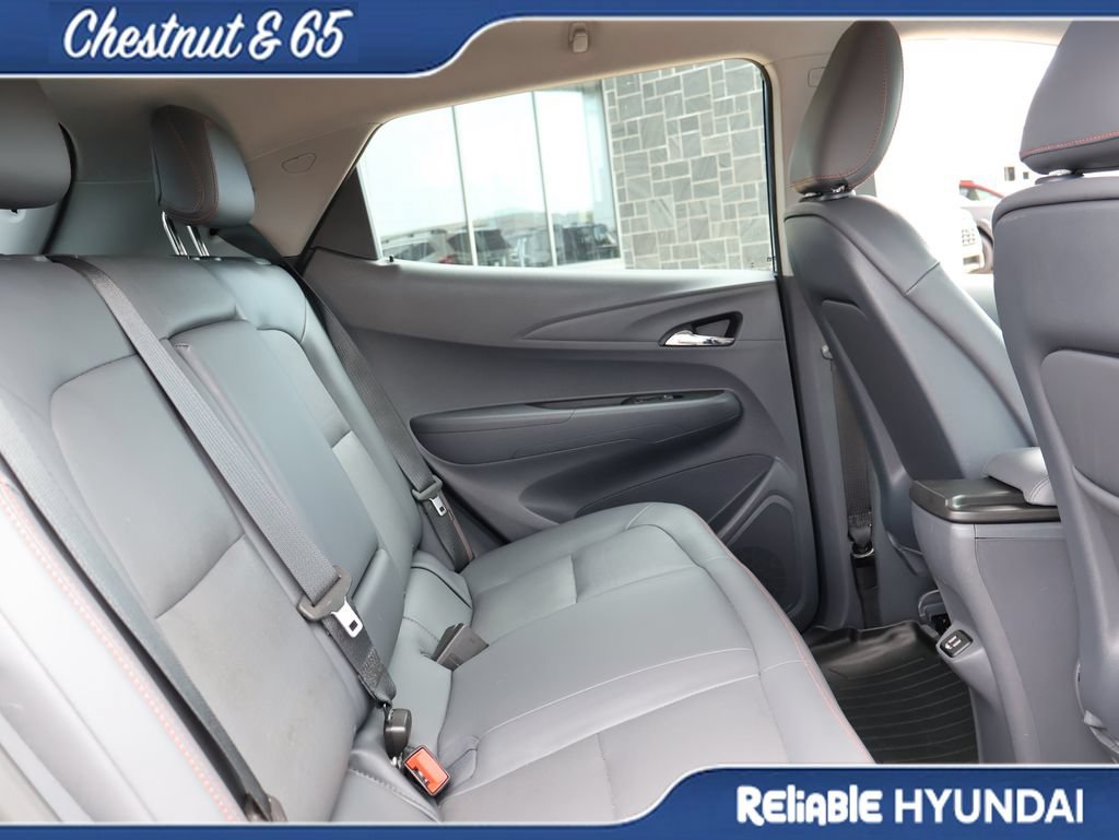 Used 2017 Chevrolet Bolt Premier w/ Driver Confidence II Package FWD image 13