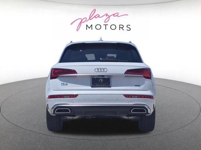 Certified 2023 Audi Q5 2.0T Premium w/ Convenience Package AWD/4WD image 6