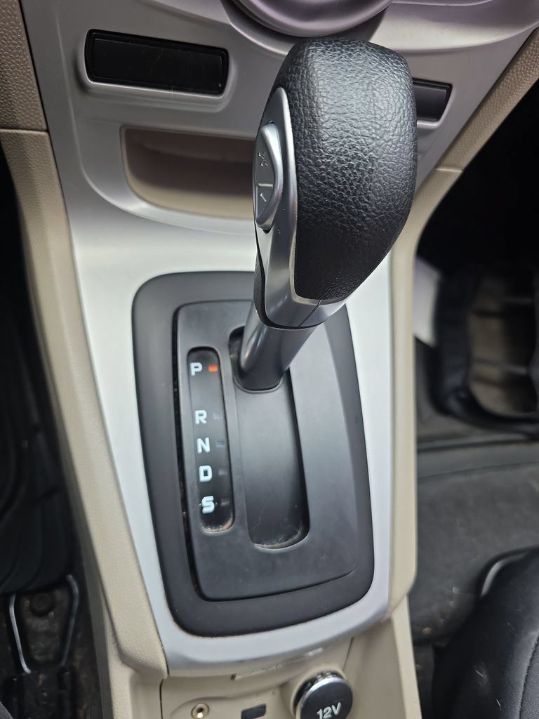 Used 2015 Ford Fiesta SE FWD image 26