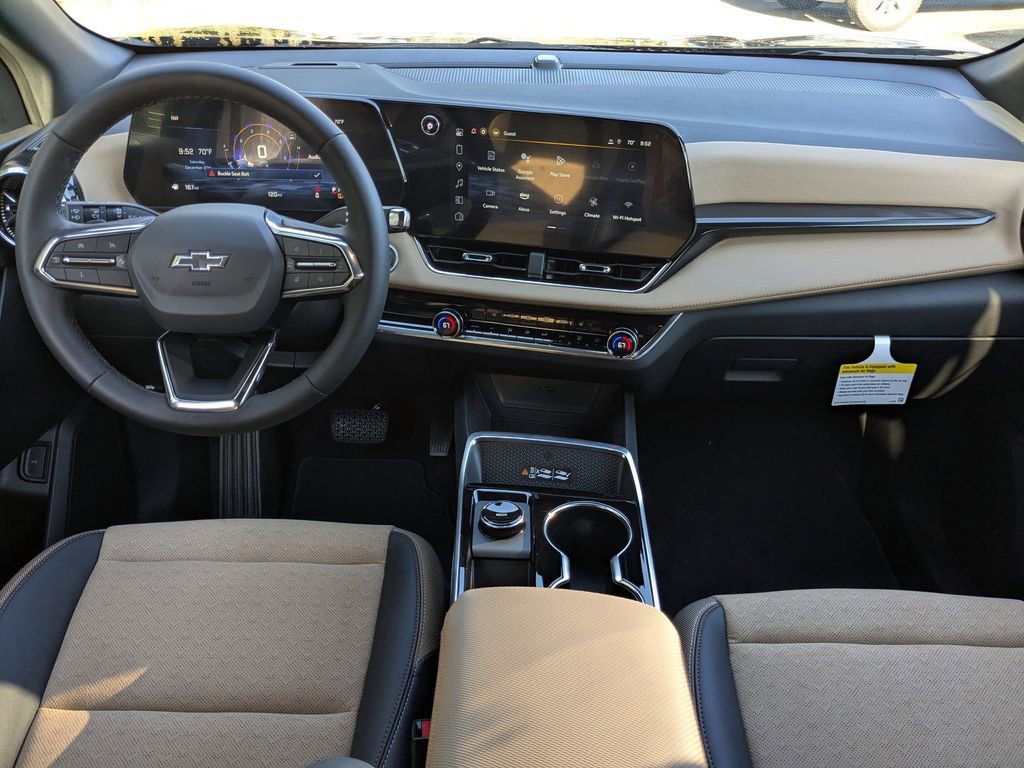 New 2025 Chevrolet Equinox ACTIV w/ Safety and Technology Package FWD image 16
