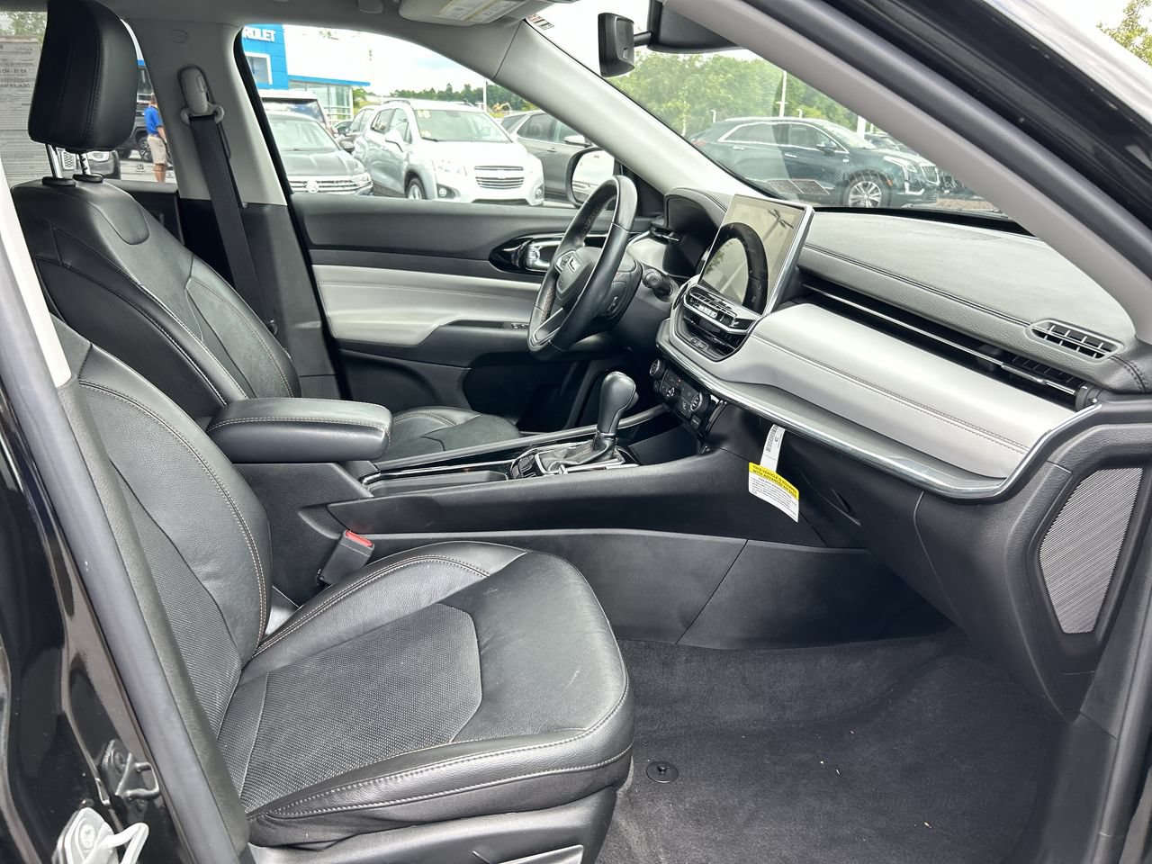 Used 2022 Jeep Compass Limited w/ Sun and Sound Group AWD/4WD image 14