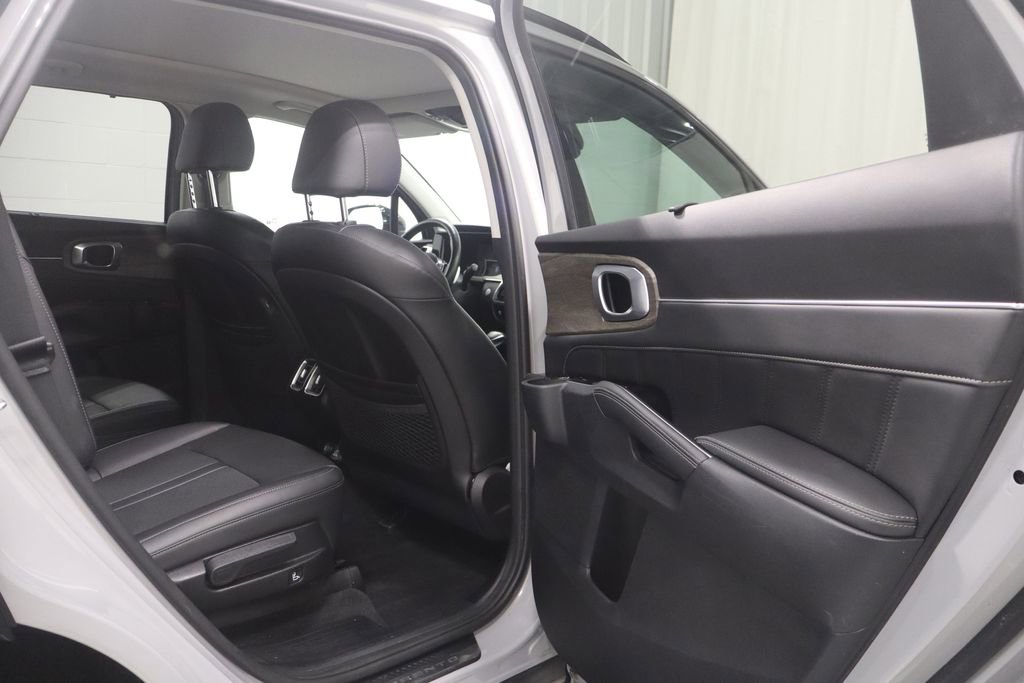Used 2022 Kia Sorento X-Line EX image 16