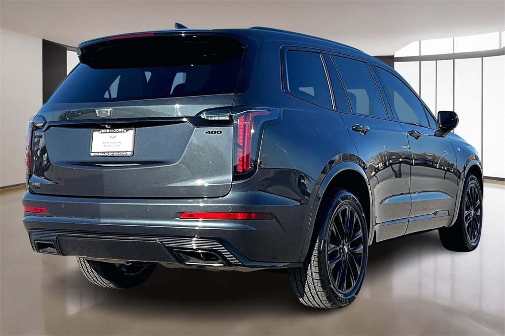 Certified 2023 Cadillac XT6 Sport w/ LPO, ONYX Package image 2