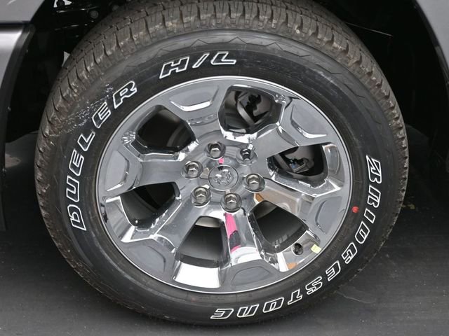 New 2026 RAM 1500 4x4 Crew Cab image 37