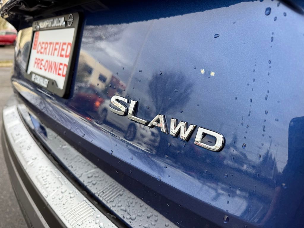 Used 2023 Nissan Rogue SL w/ SL Premium Package image 8