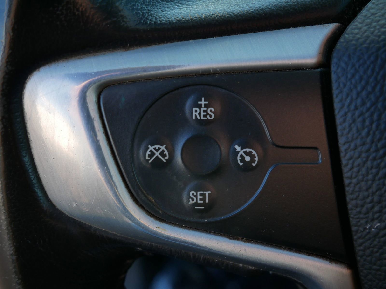 Used 2016 GMC Canyon SLT w/ Trailering Package image 18