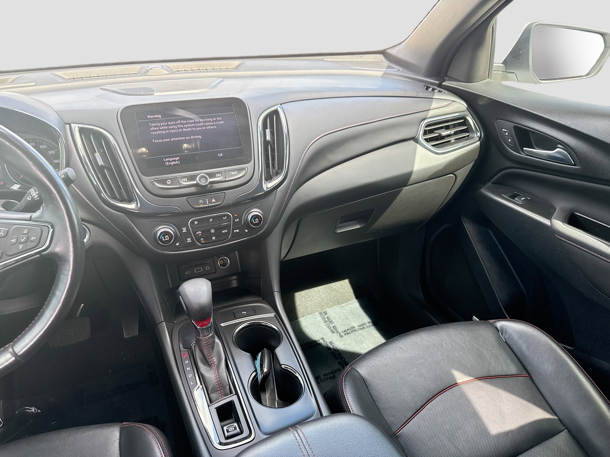 Used 2022 Chevrolet Equinox RS w/ RS Leather Package image 21