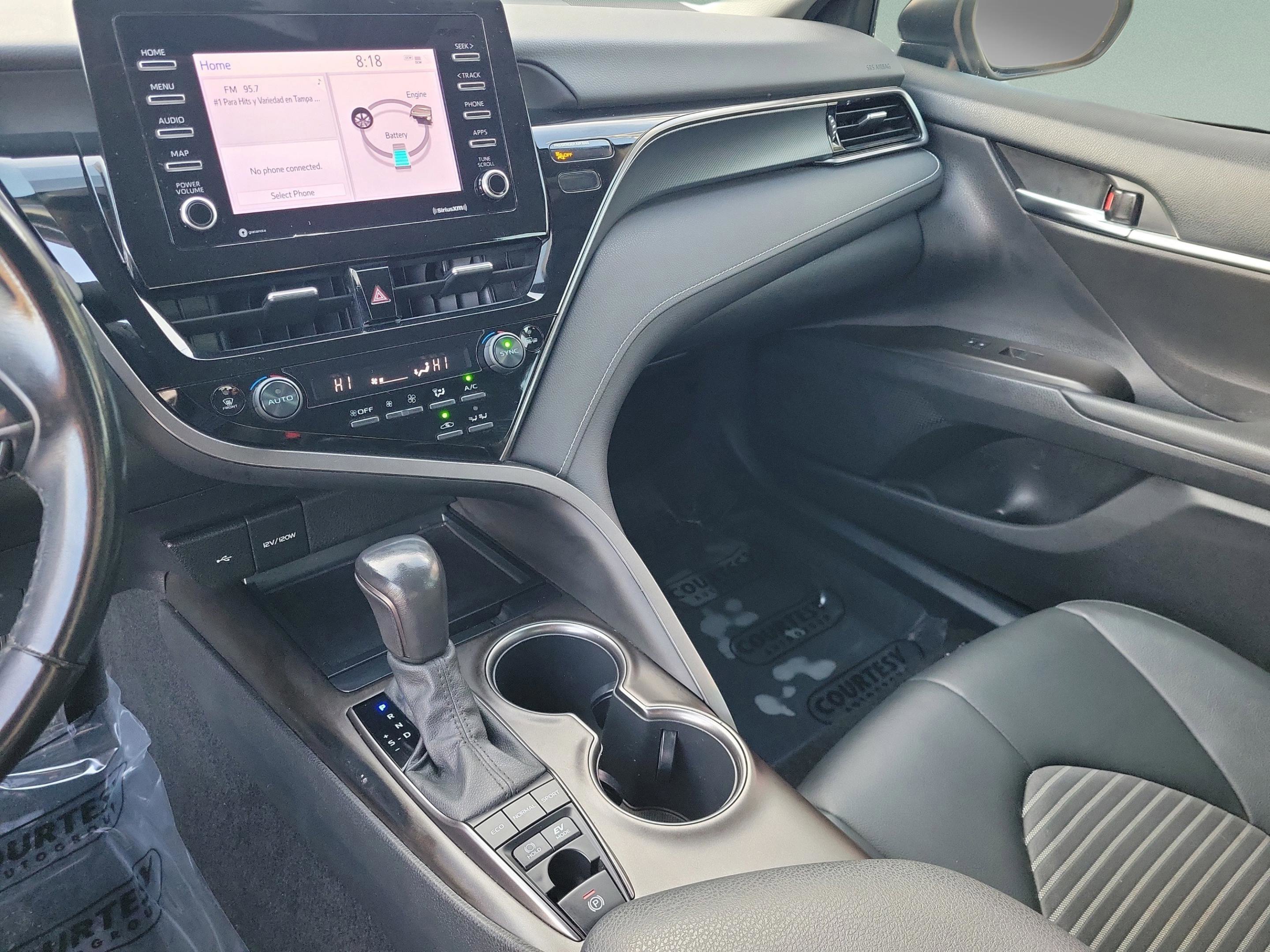 Used 2022 Toyota Camry SE image 35