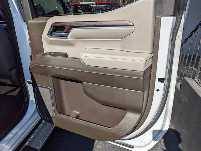 Used 2023 GMC Sierra 1500 SLT w/ SLT Premium Package image 12