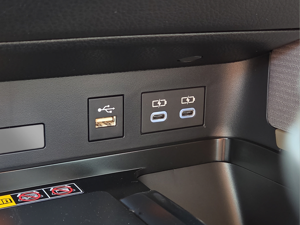 New 2026 Toyota Camry SE w/ Convenience Package FWD image 21
