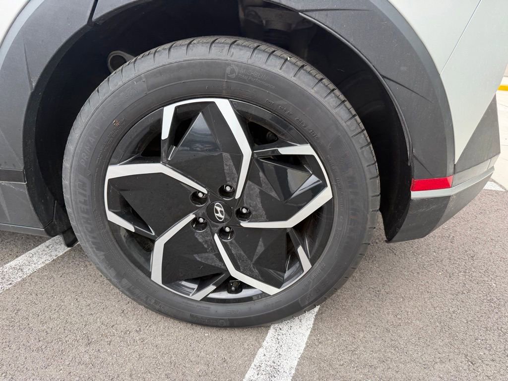 Used 2024 Hyundai Ioniq 5 SEL AWD/4WD image 5