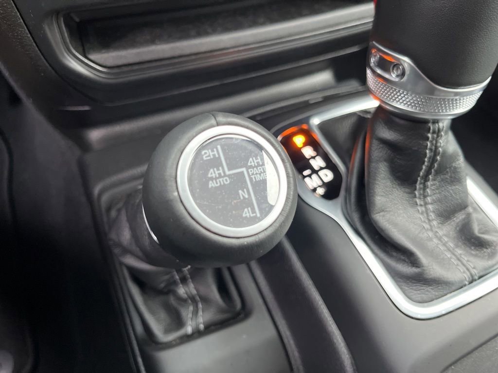 Used 2024 Jeep Wrangler High Altitude AWD/4WD image 46