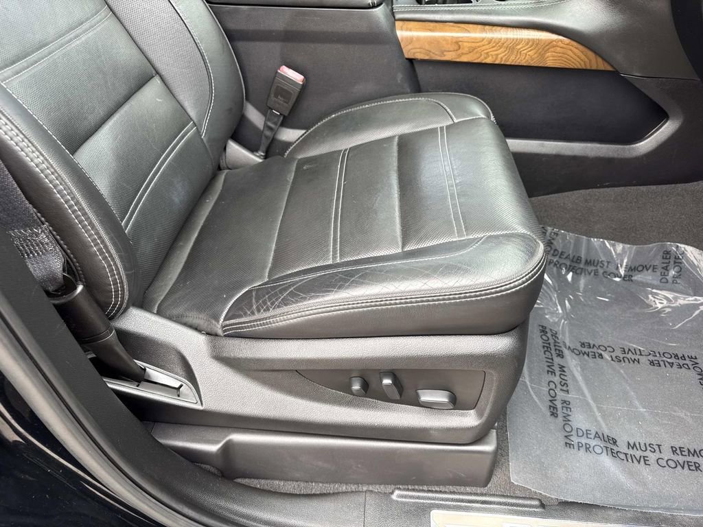 Used 2020 GMC Yukon Denali w/ Denali Ultimate Package image 32