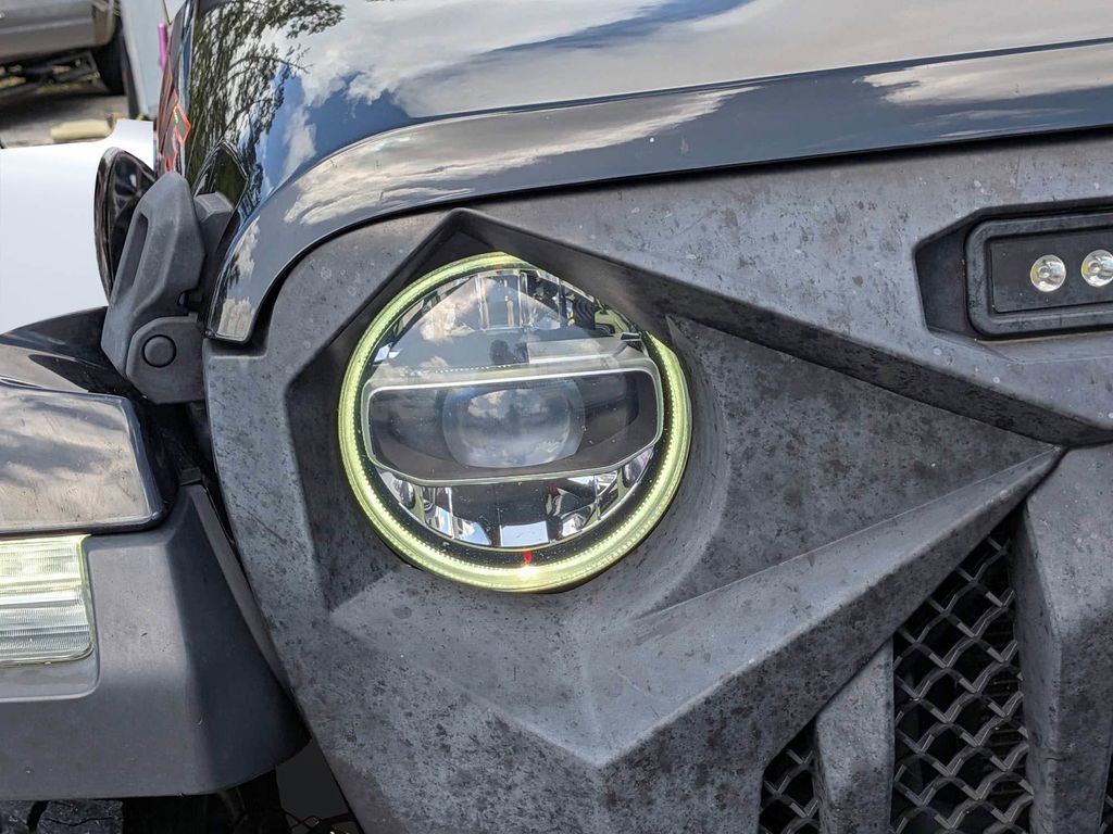 Used 2020 Jeep Gladiator Mojave image 9