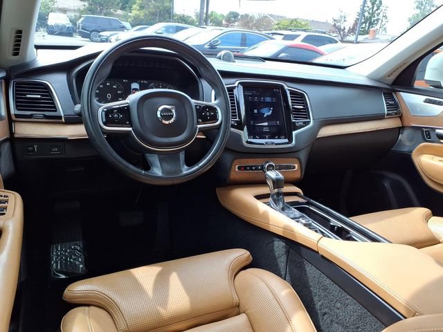 Used 2016 Volvo XC90 T6 Inscription w/ Vision Package image 11