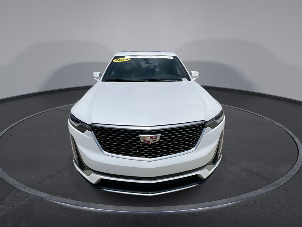 Certified 2024 Cadillac XT6 Luxury FWD image 3