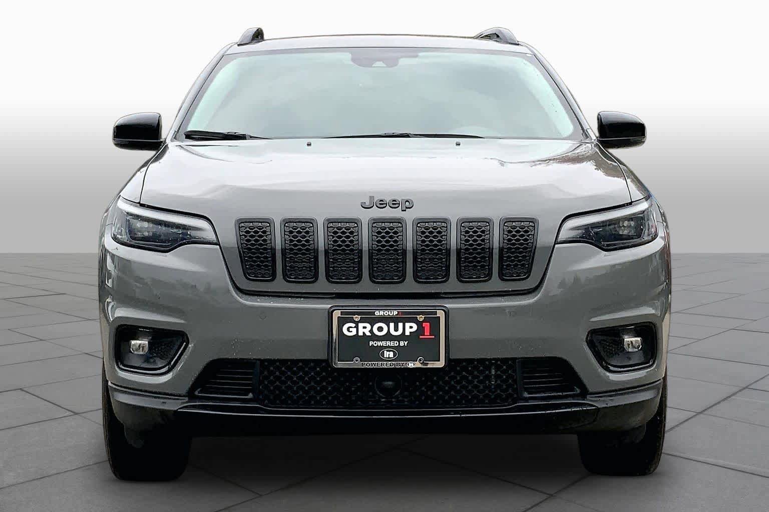 Used 2023 Jeep Cherokee Altitude Lux AWD/4WD image 4