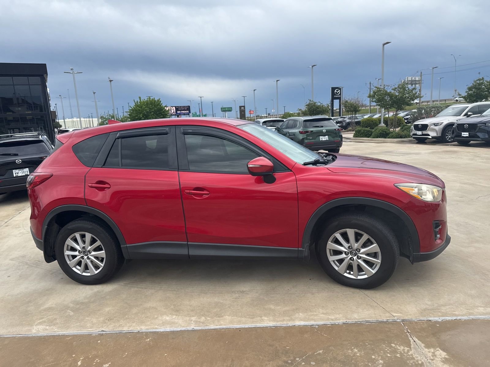 Used 2016 MAZDA CX-5 Touring image 8