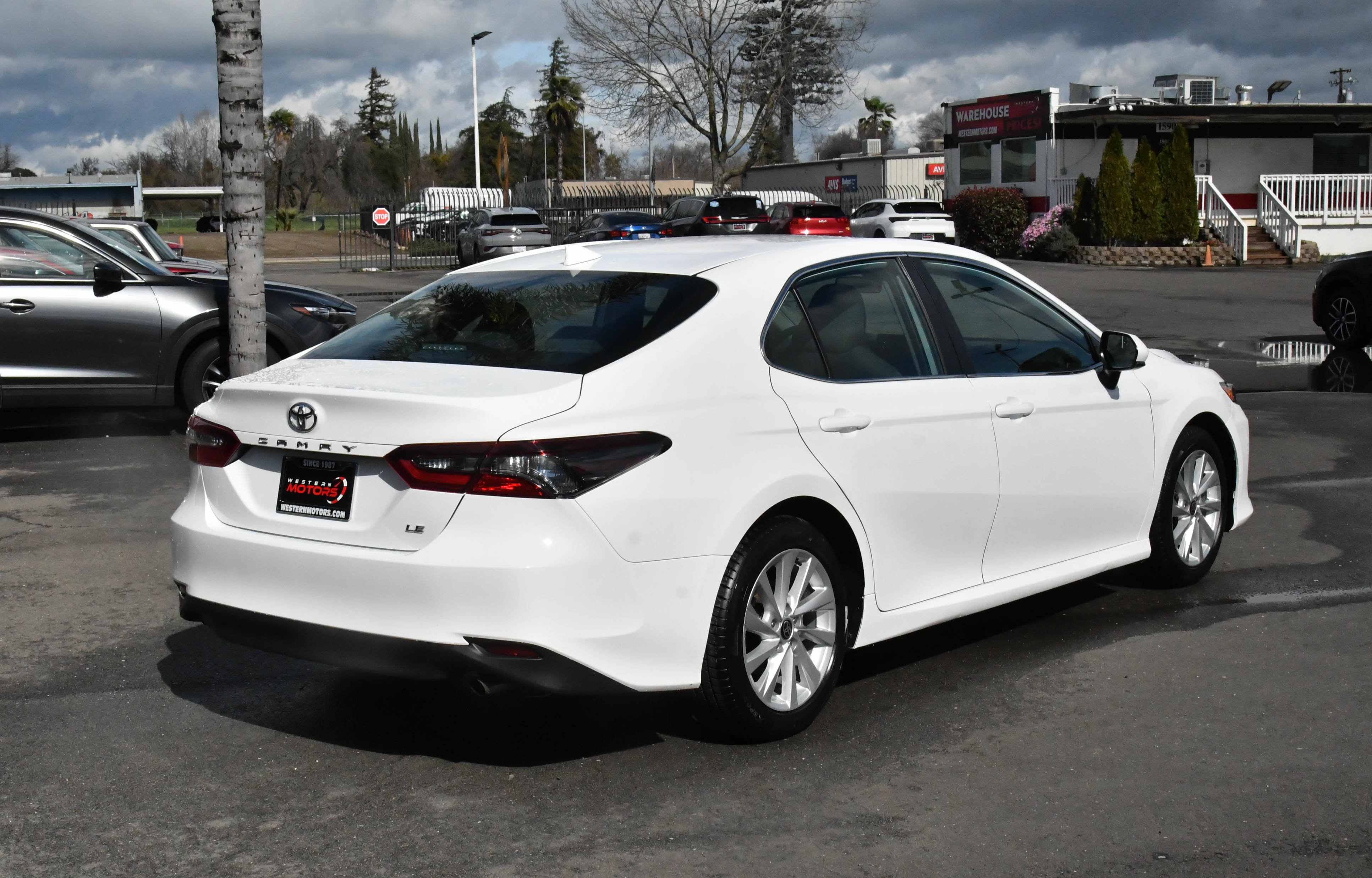 Used 2024 Toyota Camry LE image 8