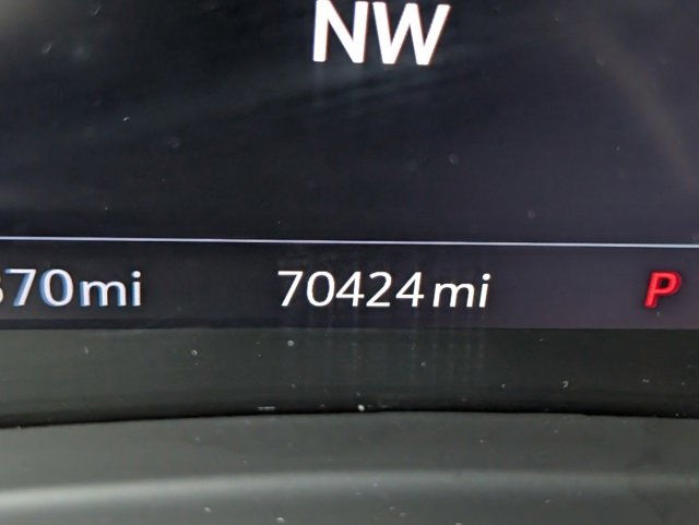 Used 2023 Buick Envision Essence w/ Sport Touring Package image 23