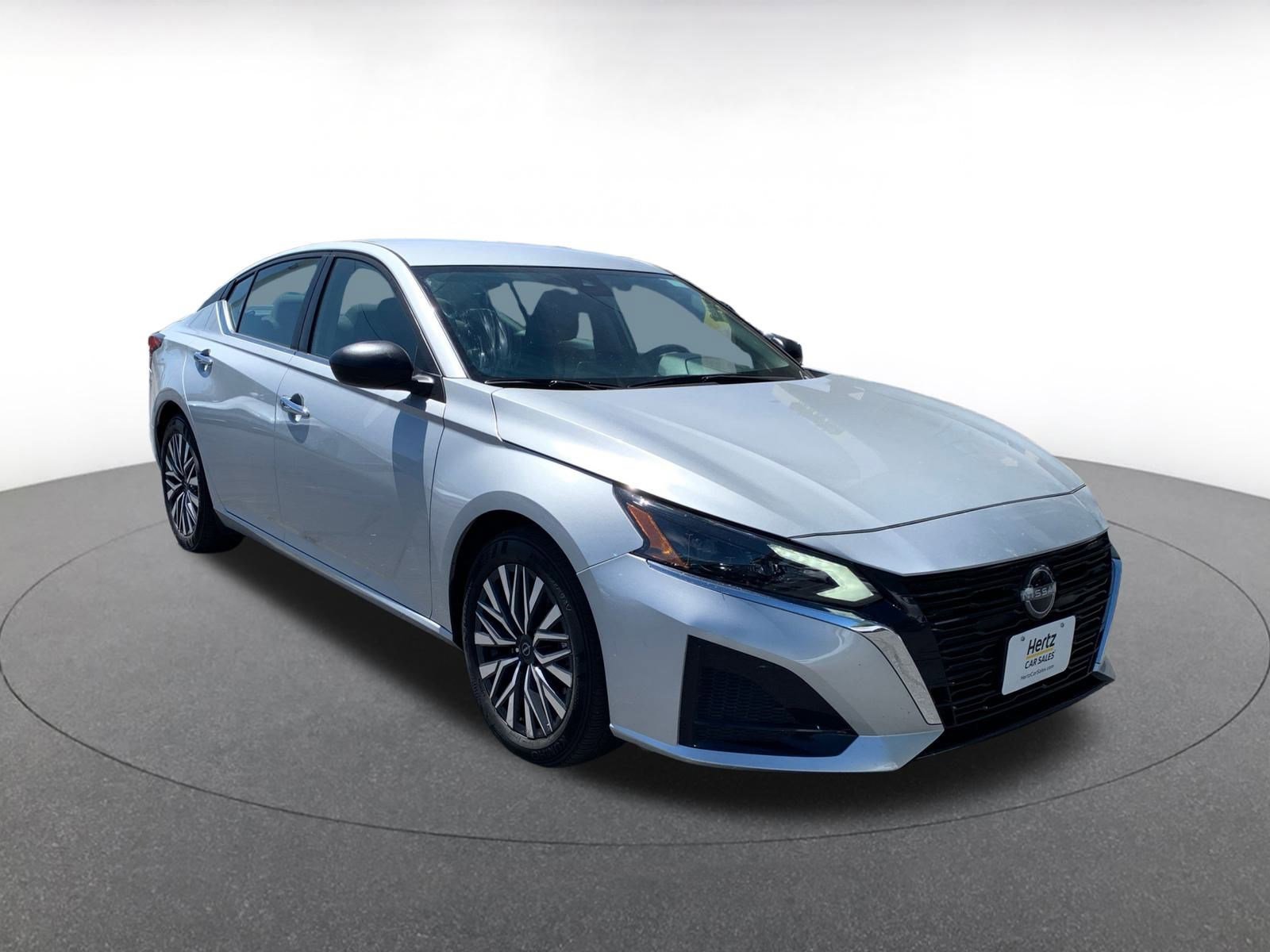 Used 2024 Nissan Altima 2.5 SV