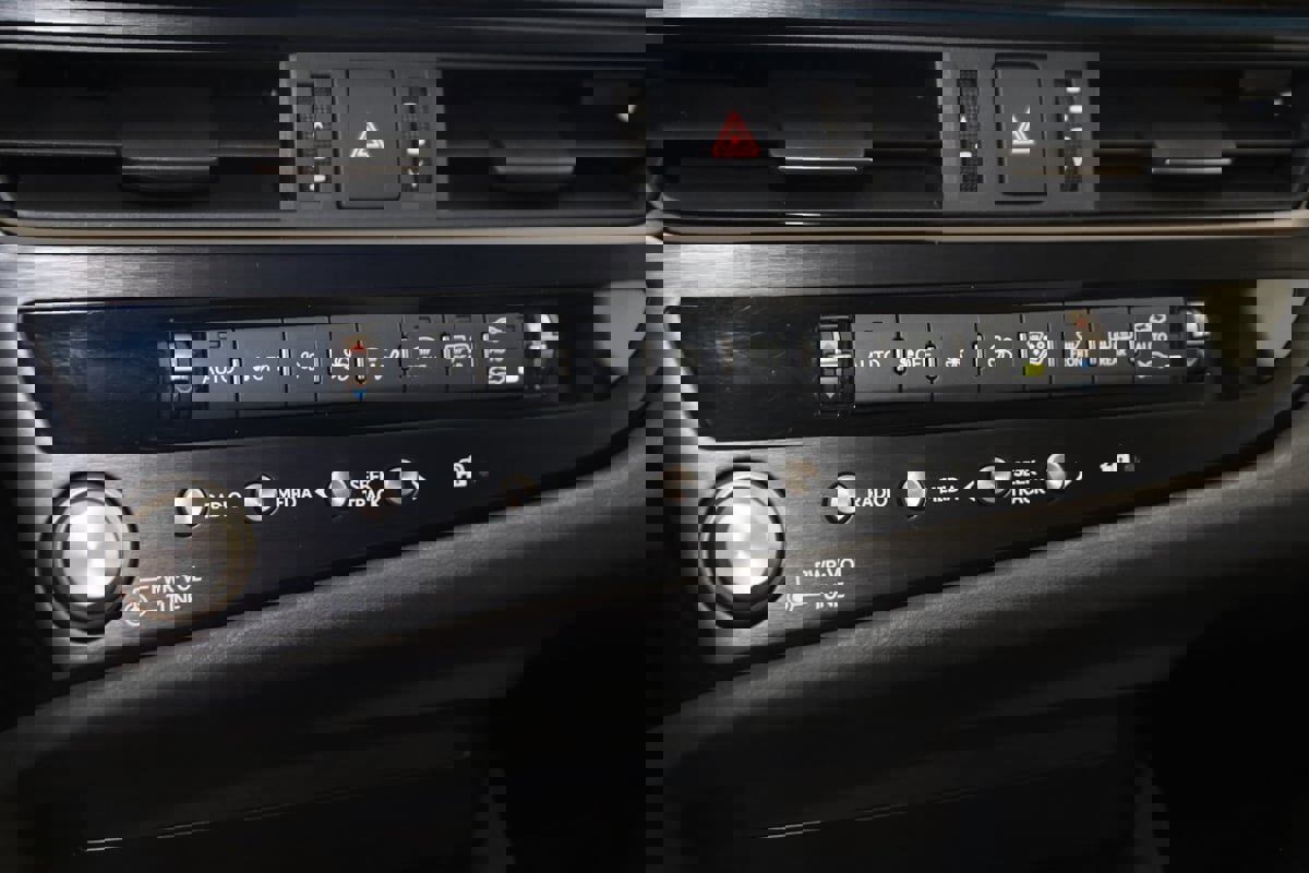 Used 2023 Lexus ES 350 image 25