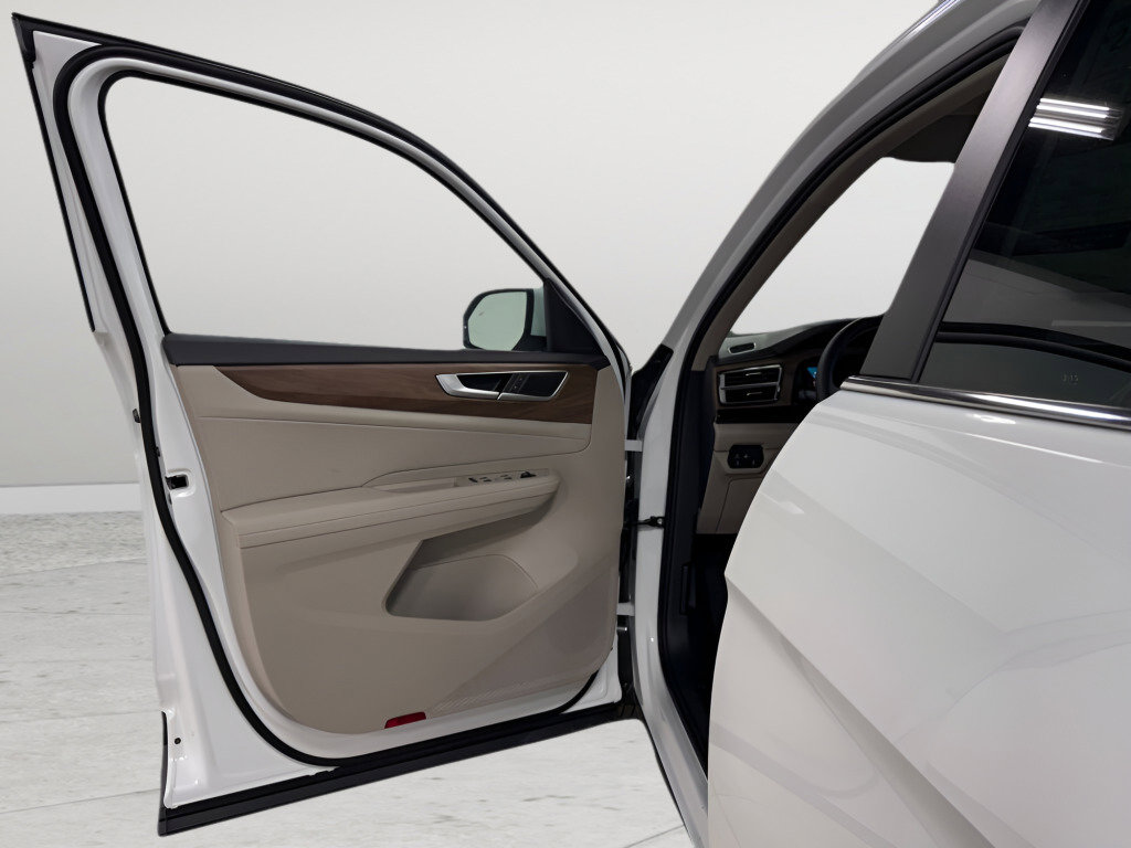 New 2026 Volkswagen Atlas SE image 20