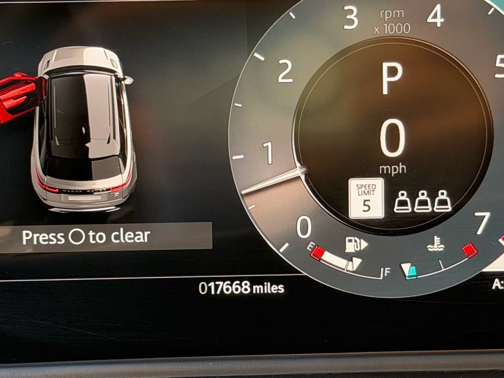 Used 2024 Land Rover Range Rover Velar Dynamic SE AWD/4WD image 27