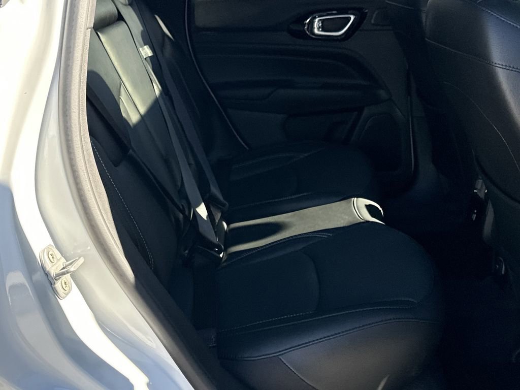 Used 2023 Jeep Compass High Altitude w/ Driver Assist Group I image 16