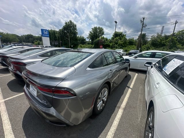 Used 2023 Toyota Mirai w/ Advanced Technology Package RWD image 4