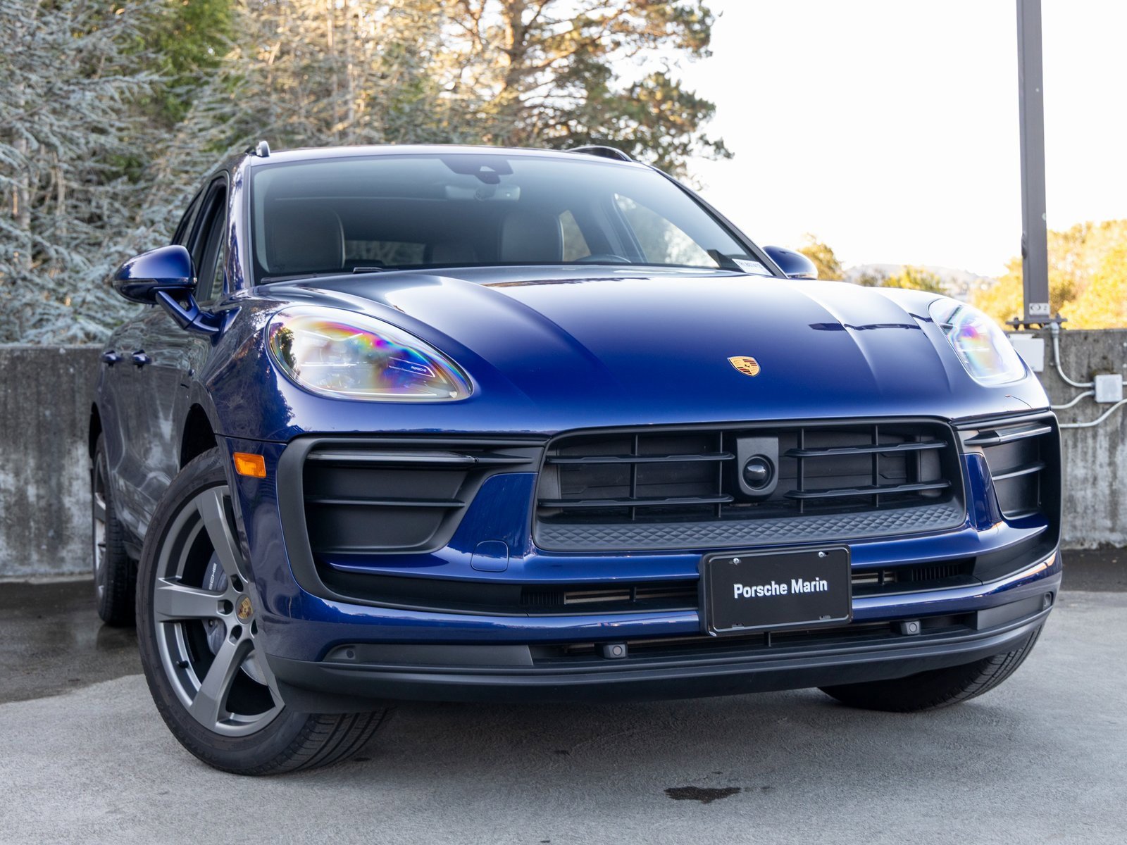 Certified 2024 Porsche Macan image 9