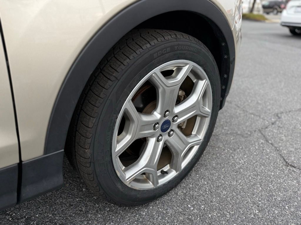 Used 2017 Ford Escape Titanium w/ Equipment Group 301A image 10