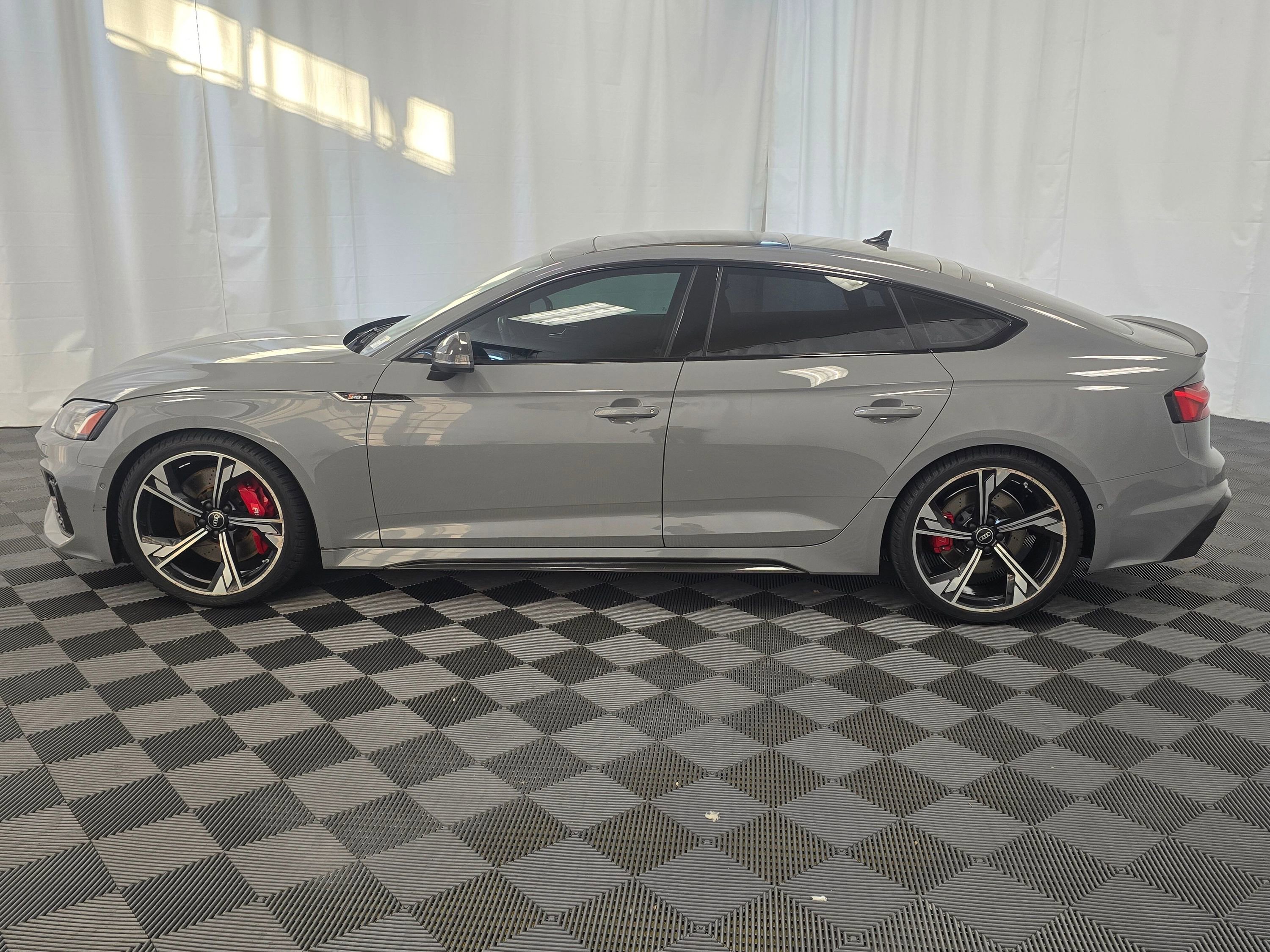 Used 2023 Audi RS 5 Sportback w/ Black Optic Carbon Package image 3