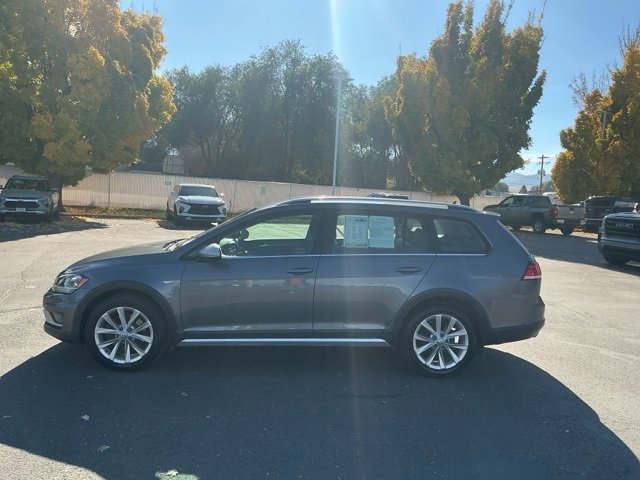 Used 2019 Volkswagen Golf Alltrack image 7