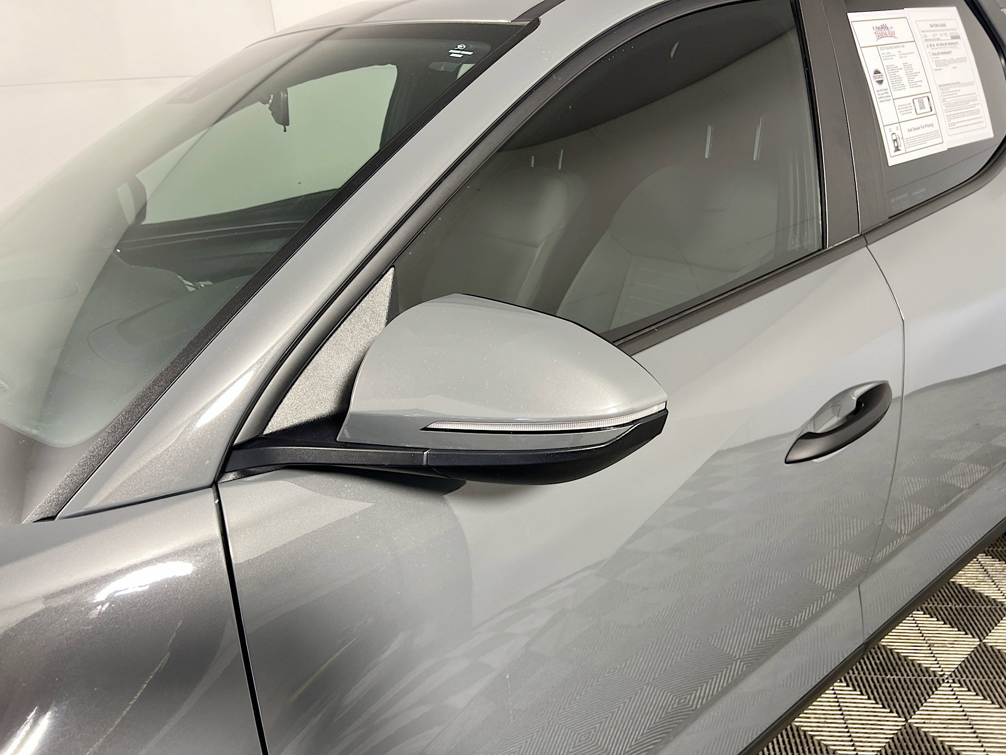 Used 2023 Hyundai Santa Cruz SEL image 13