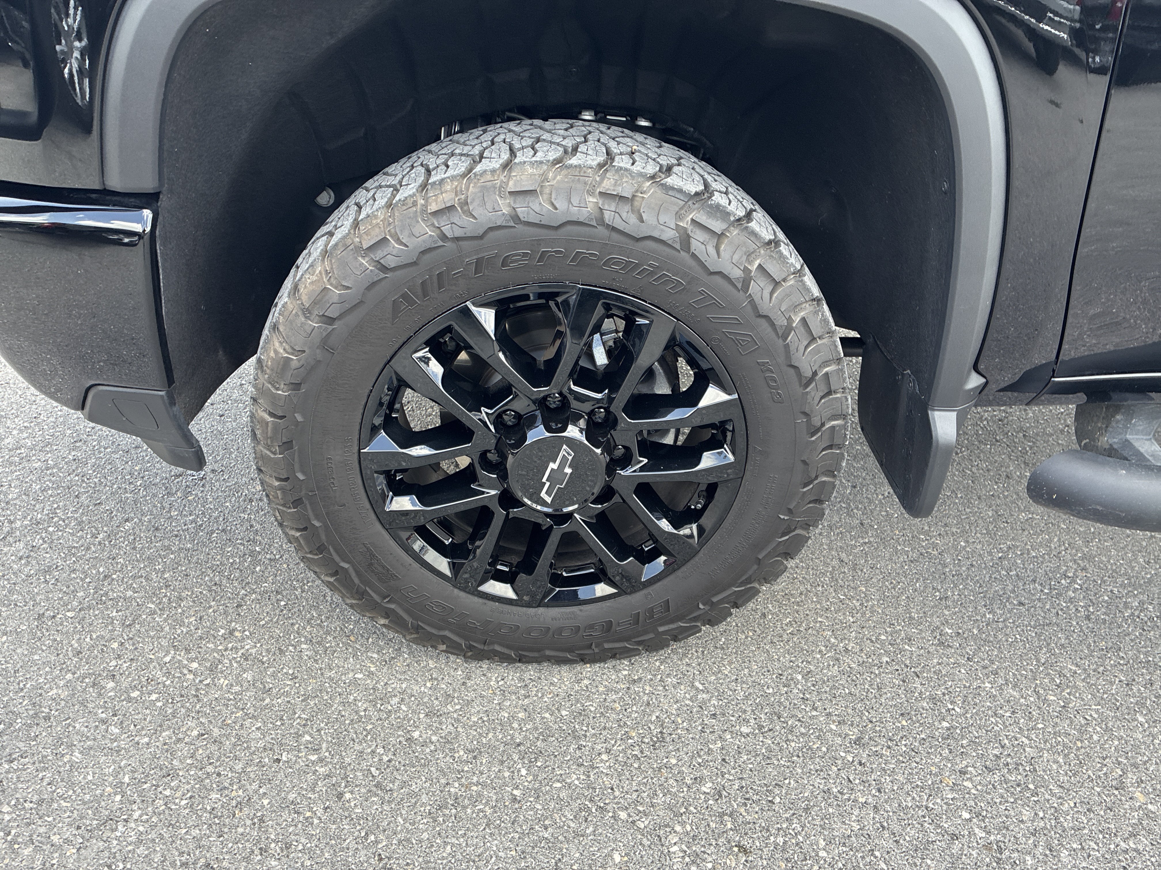 Used 2025 Chevrolet Silverado 2500 LT w/ Trail Boss Package AWD/4WD image 10