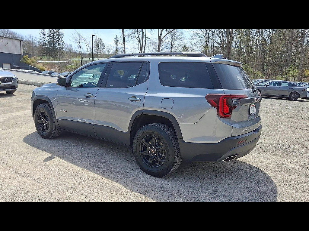 Used 2023 GMC Acadia AT4 w/ Technology Package AWD/4WD image 6