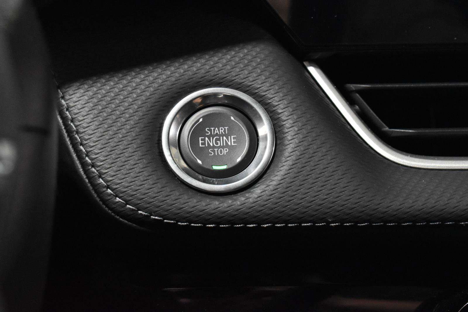 Used 2026 Chevrolet Equinox LT w/ Convenience Package II image 13