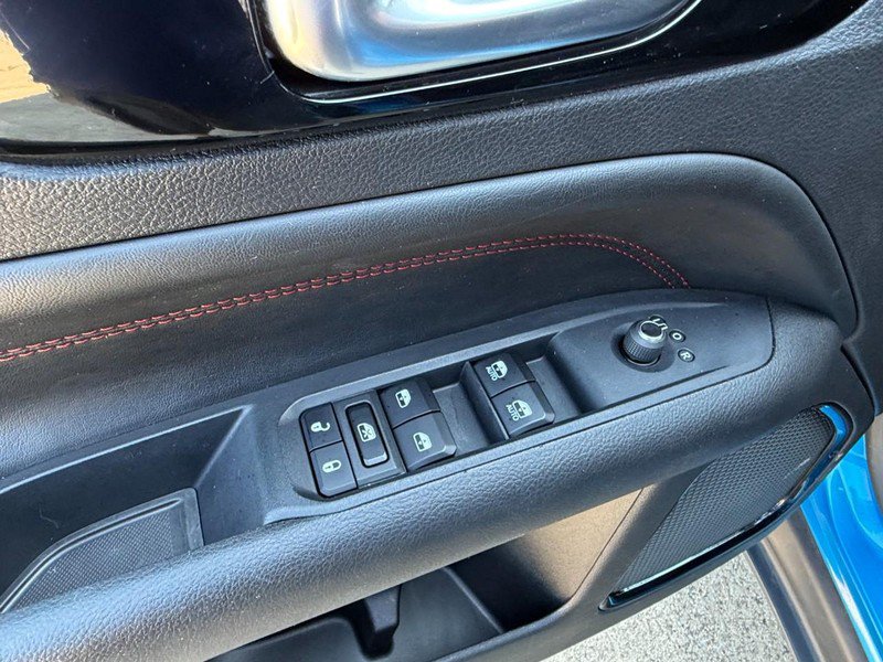 Used 2025 Jeep Compass Trailhawk AWD/4WD image 21