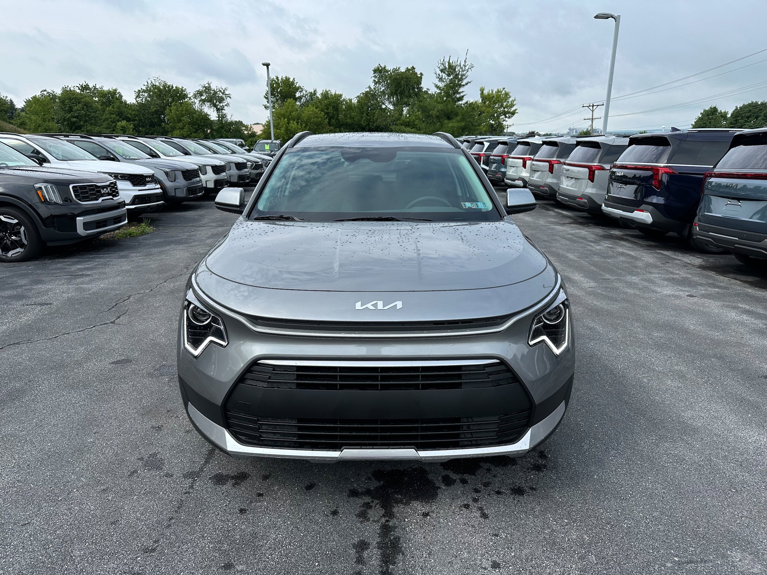 New 2026 Kia Niro LX FWD image 2