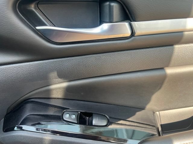 Used 2023 Nissan Altima 2.5 SV FWD image 21