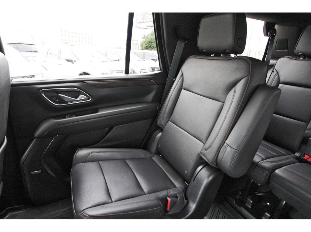 Used 2023 Chevrolet Tahoe High Country RWD image 9