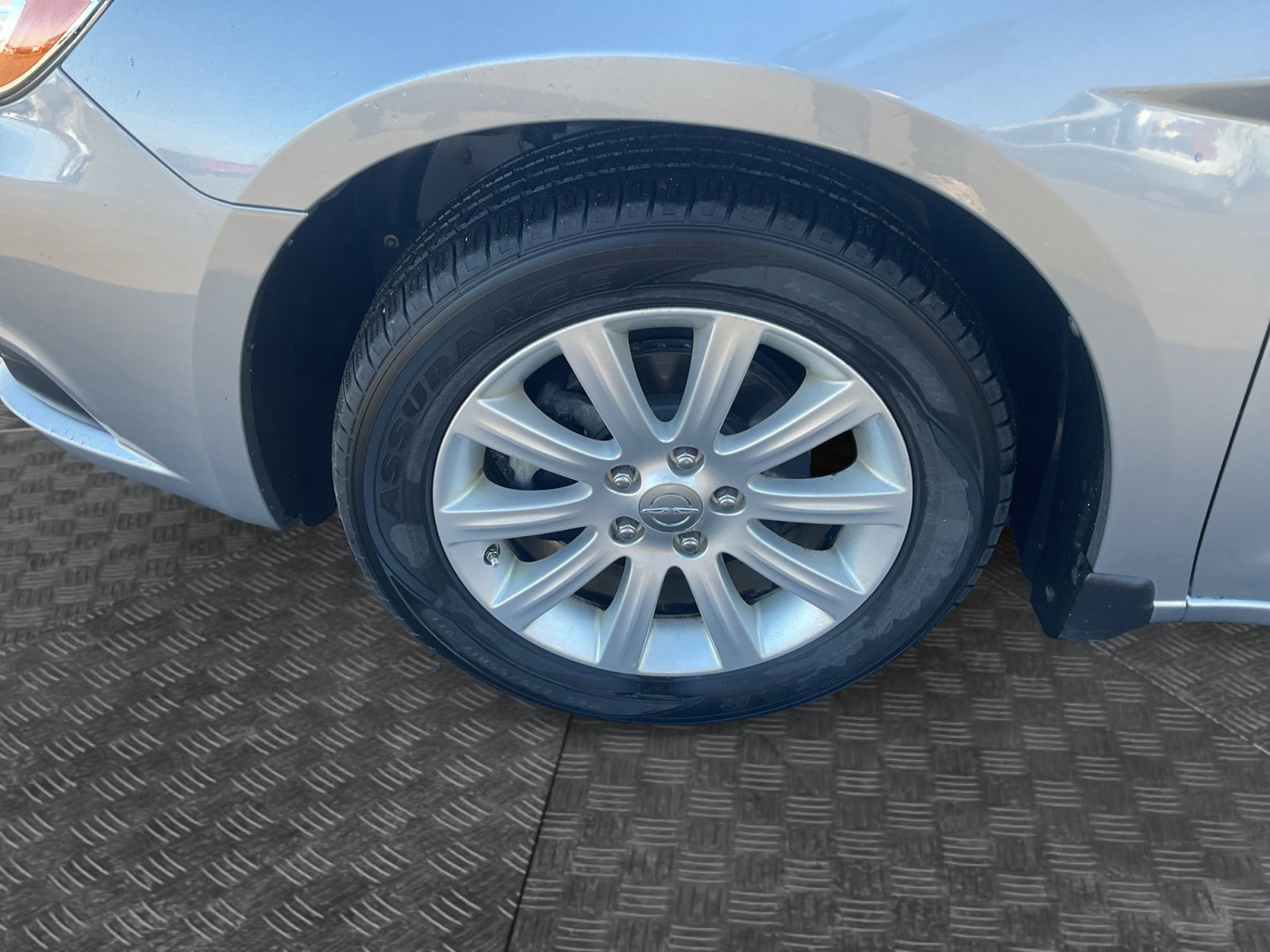 Used 2013 Chrysler 200 Touring image 14