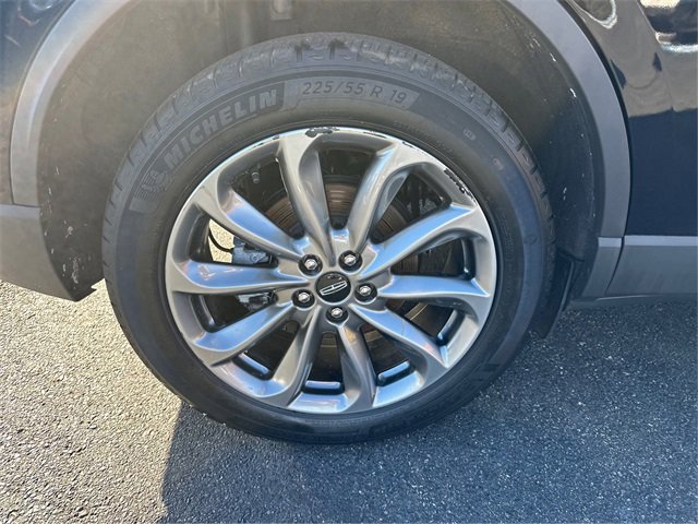 Used 2022 Lincoln Corsair Standard w/ Premium Package image 13