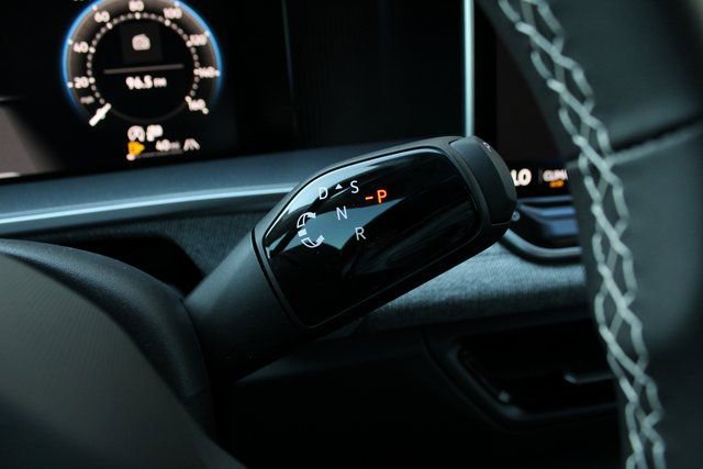 New 2025 Volkswagen Tiguan S AWD/4WD image 13