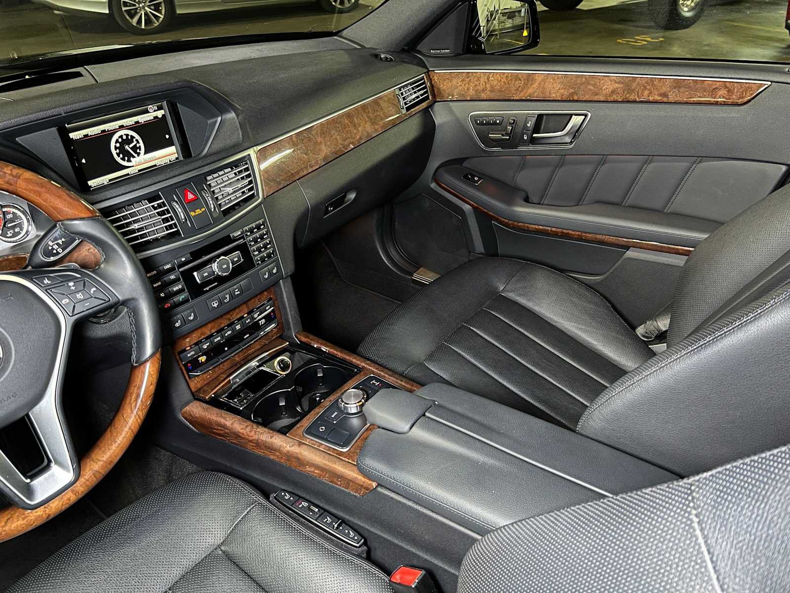Used 2013 Mercedes-Benz E 550 4MATIC Sedan image 41