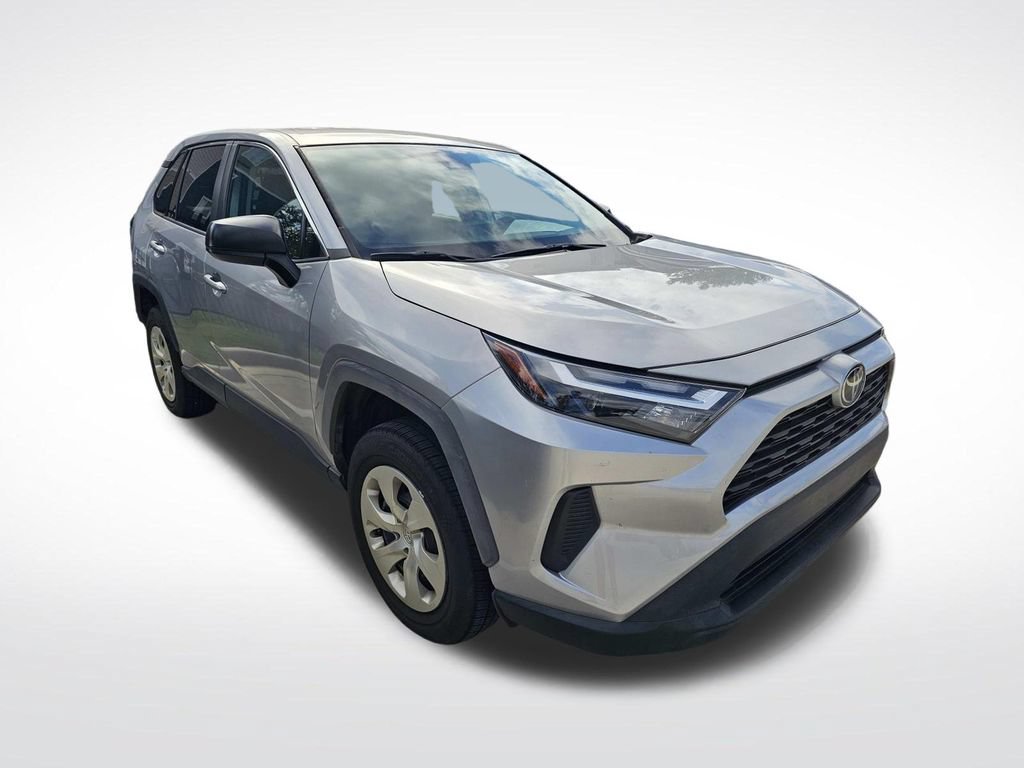 Used 2023 Toyota RAV4 LE FWD image 2