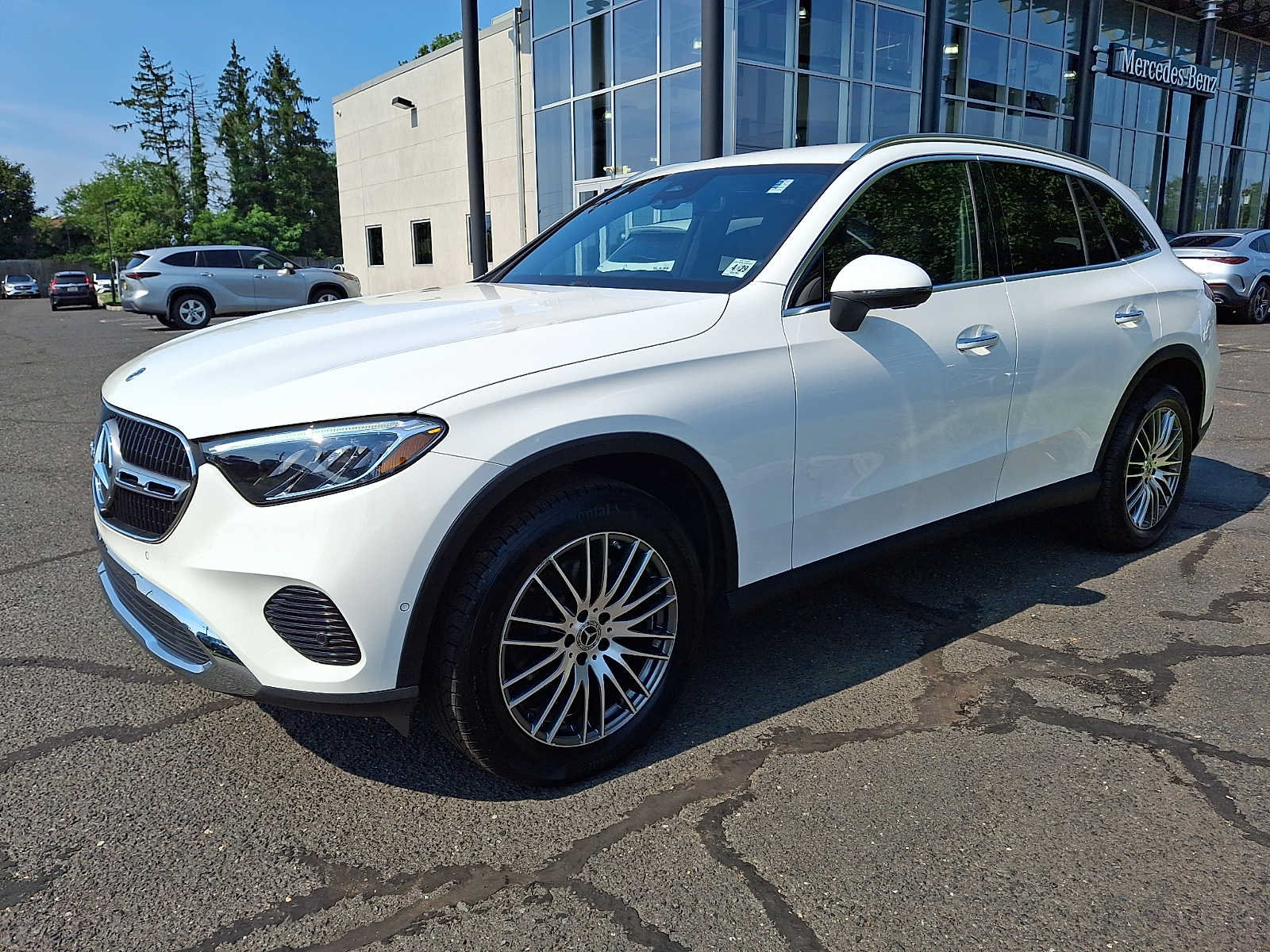 Certified 2025 Mercedes-Benz GLC 300 4MATIC image 3
